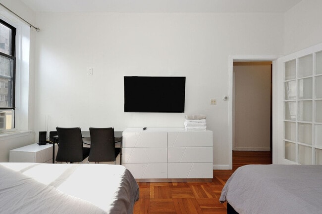 Foto del edificio - 350 E 79th St