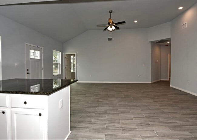 Building Photo - 6738 Tehama Gate