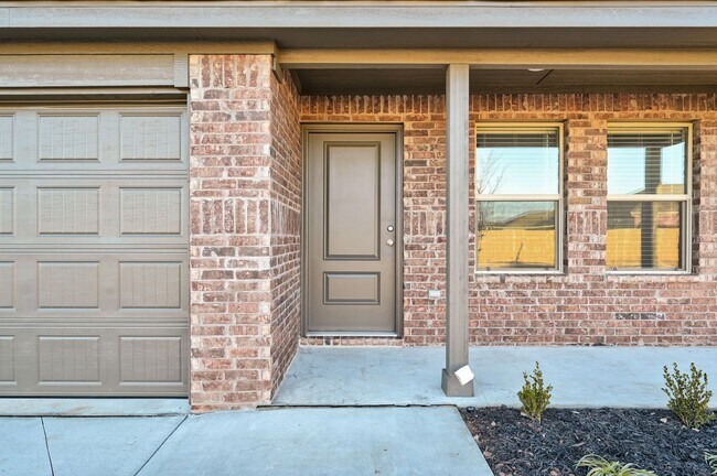 Foto del edificio - Move-In Special: $1,549 Off (1 Month Free!) -  New Construction 3 Bed / 2 Bath