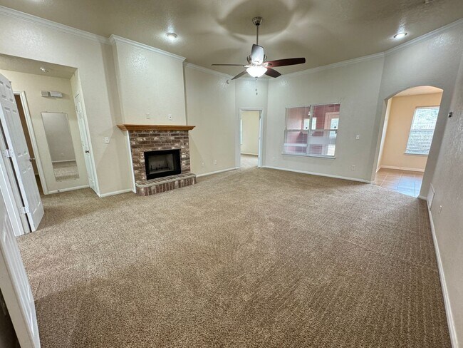 Foto del edificio - 3610 Fox Glove Ln