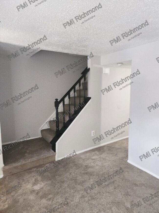 Foto del edificio - 9724 Springfield Woods Cir