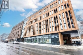 Building Photo - 1720 Bayview Ave