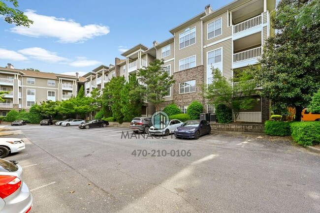 Building Photo - Elegant 2 Bedroom Condo in Buckhead. Gated...
