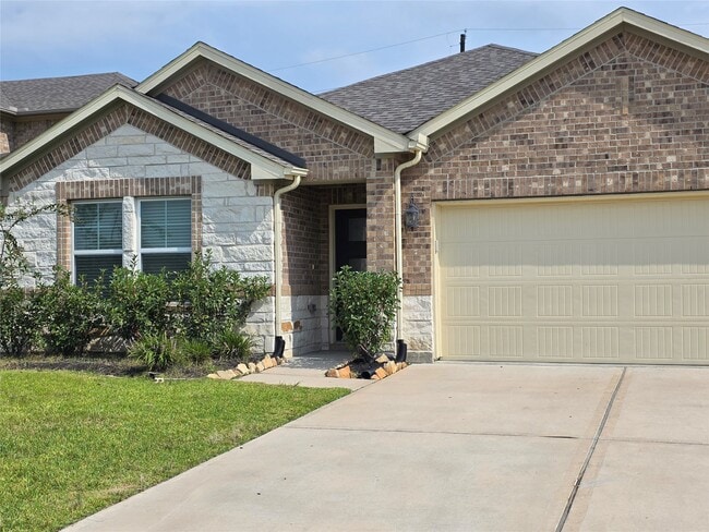 Building Photo - 2011 Cherryvale Dr