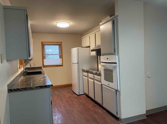 Building Photo - Charming 3 Bed, 2 Bath Home Near CSU & Old Town Fort Collins!