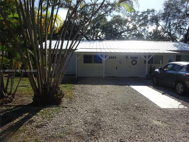 Foto del edificio - 1538 NE 131st Ln