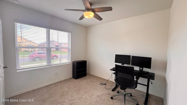 Foto del edificio - 1322 McFarland Dr