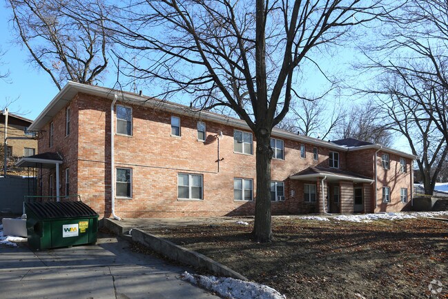 625 Irving St, Des Moines, IA 50315 Apartments Des