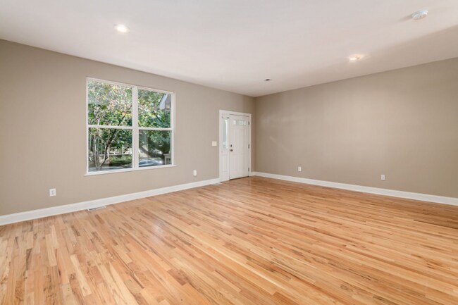 Foto del edificio - 1087 Michigan Ave