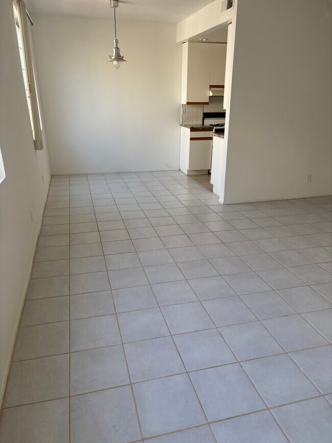 Foto del edificio - 4441 Woodman Ave