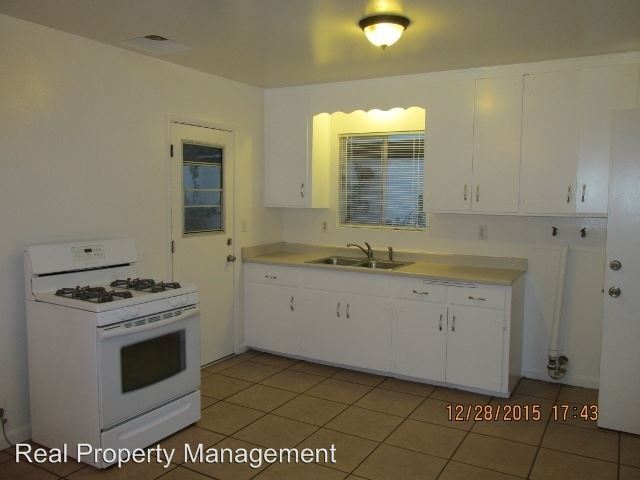 Foto del edificio - 3 br, 1 bath House - 202 CANANEA STREET