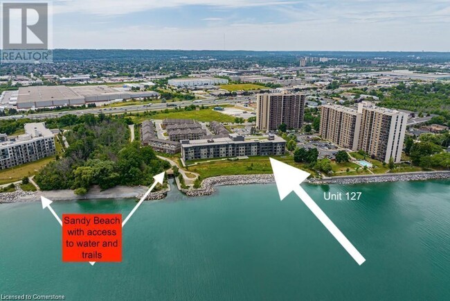 Photo du bâtiment - 35 Southshore Cres
