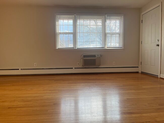 Foto del edificio - 43 Charter Oak St