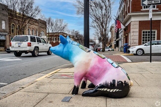 Pig statues serve as a tribute to the city's culinary heritage in Lexington.