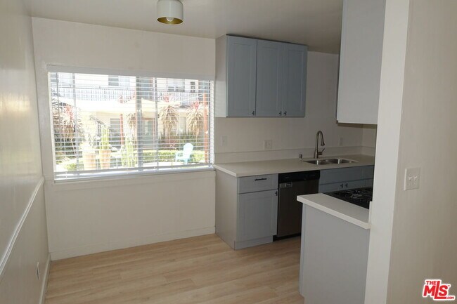 Foto del edificio - 5960 Benner St
