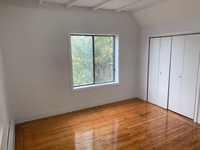 Foto del edificio - 303 Summit Ave