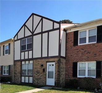Building Photo - 831 Devonshire Ct