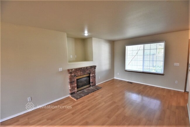 Foto del edificio - 1024 127th St Ct E