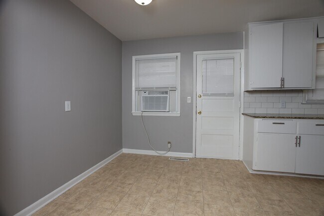 Foto del edificio - 6502-6506 E Bayley St