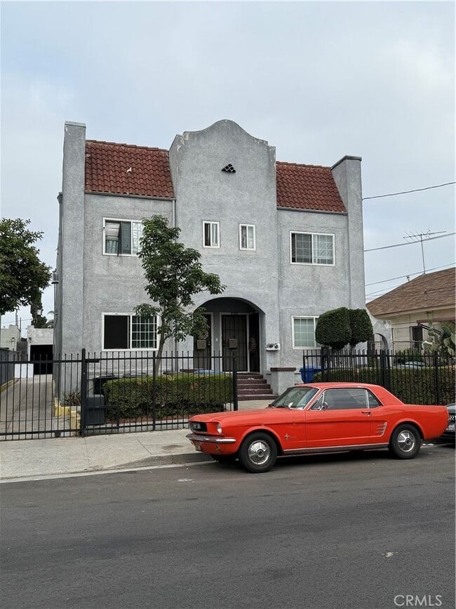 Building Photo - 1231 S Mariposa Ave