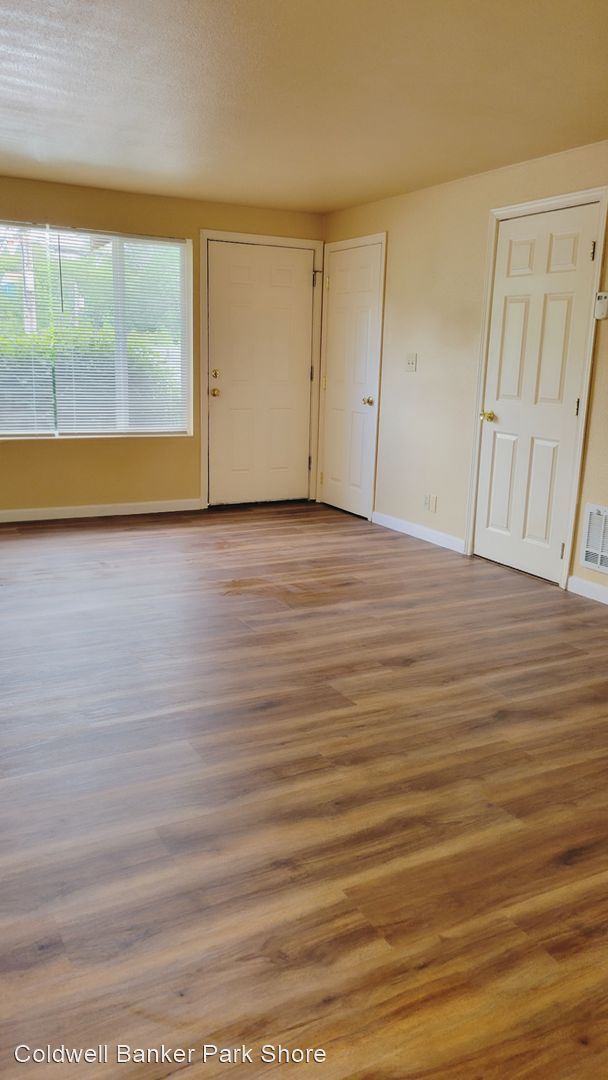Foto del edificio - 3 br, 1 bath House - 1714 Olympic Ave