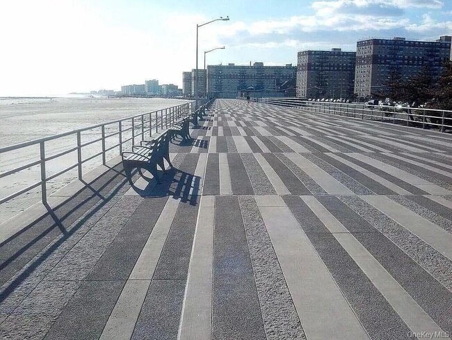 Building Photo - 24-07 Brookhaven Ave