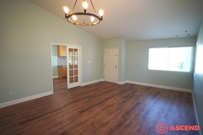 Foto del edificio - 10205 Huntington Downs Ave