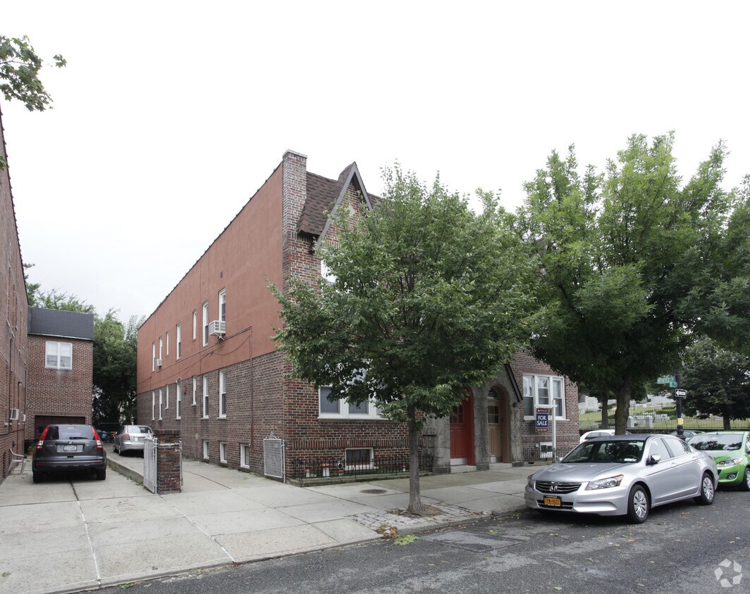 Building Photo - 78-65-78-67 75th St
