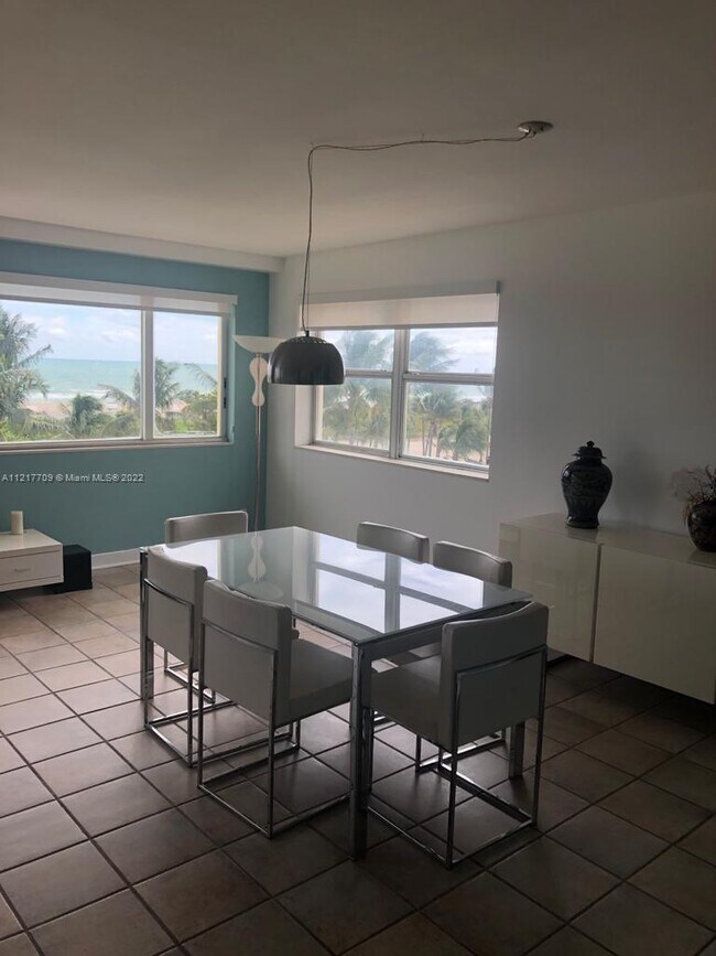 Building Photo - 834 Ocean Dr