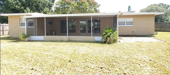 Foto del edificio - 7300 10th St N