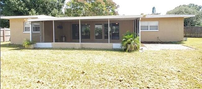 Foto del edificio - 7300 10th St N