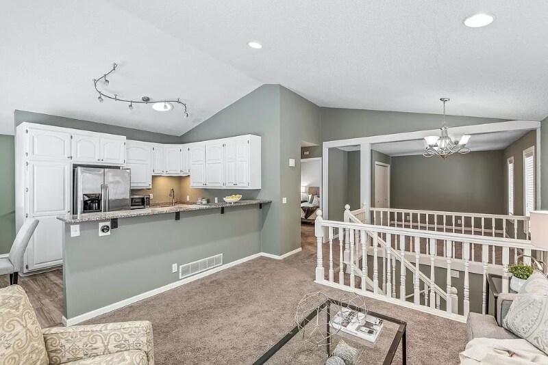 Foto principal - 3064 Utah Ave S