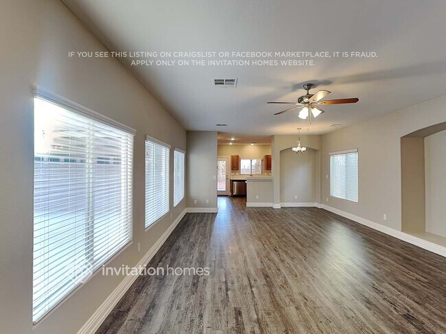 Foto del edificio - 8519 Treasure Trove St