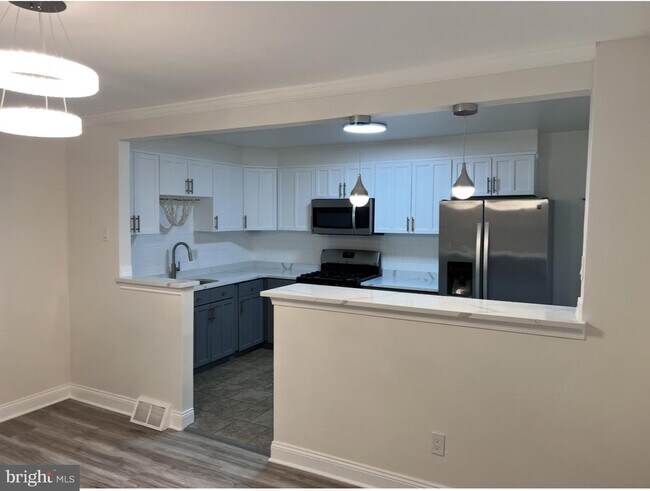Foto del edificio - 12833 Medford Rd