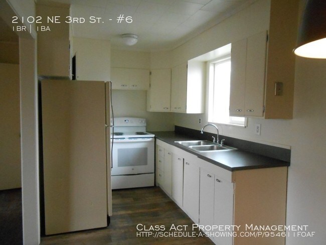 Foto del edificio - 2102 NE 3rd St