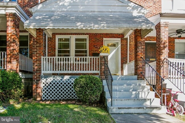 Photo - 1618 D St NE Townhome