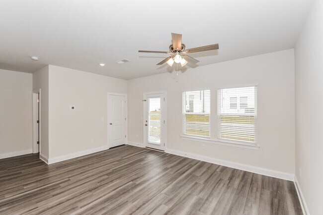 Foto del edificio - 1723 Tahoma Dr