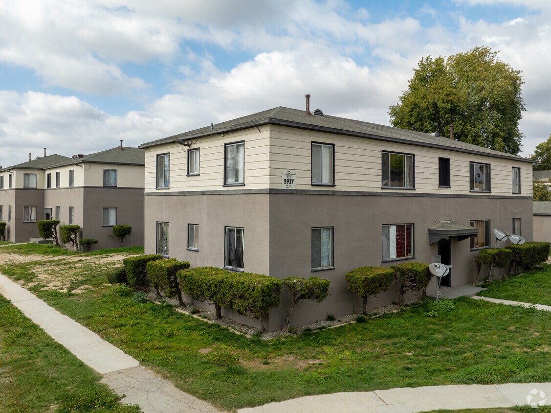 Wyvernwood Garden Apartments Apartments in Los Angeles, CA Westside Rentals