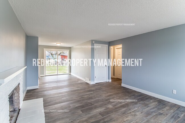 Foto del edificio - 15313 E Broadway Ave
