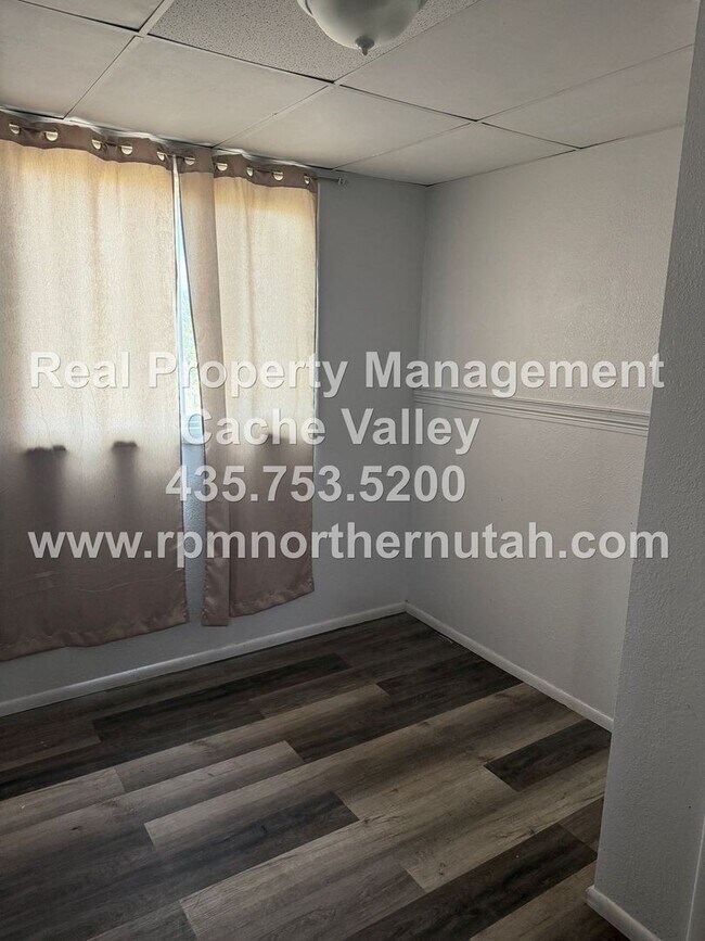 Foto del edificio - 357 N 200 W