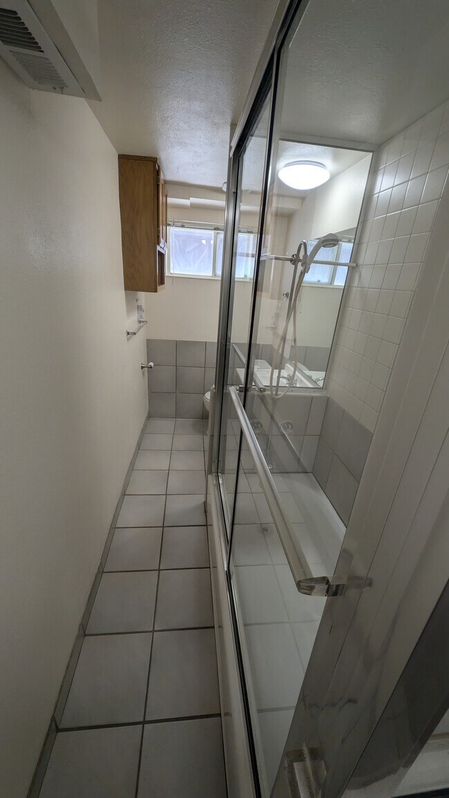 Foto del edificio - 303 S Douglas St