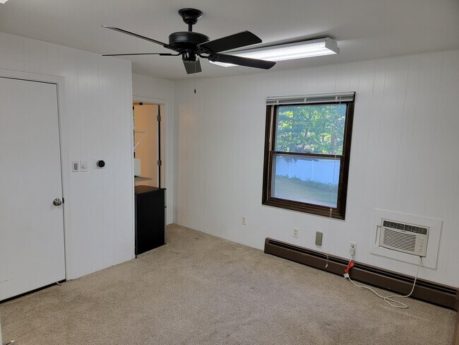 Bedroom - 4799 Chalet Ln SW