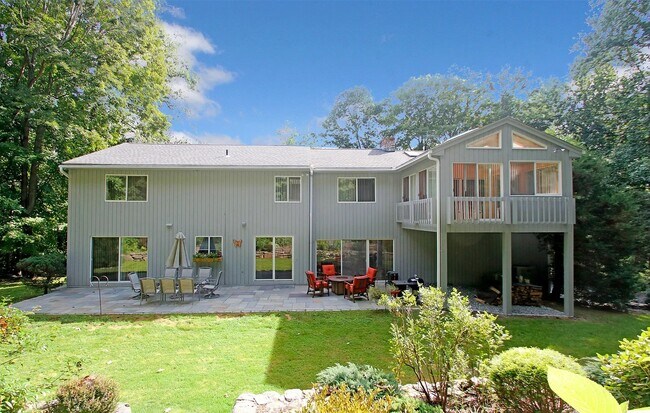 Building Photo - 78 Sturbridge Rd