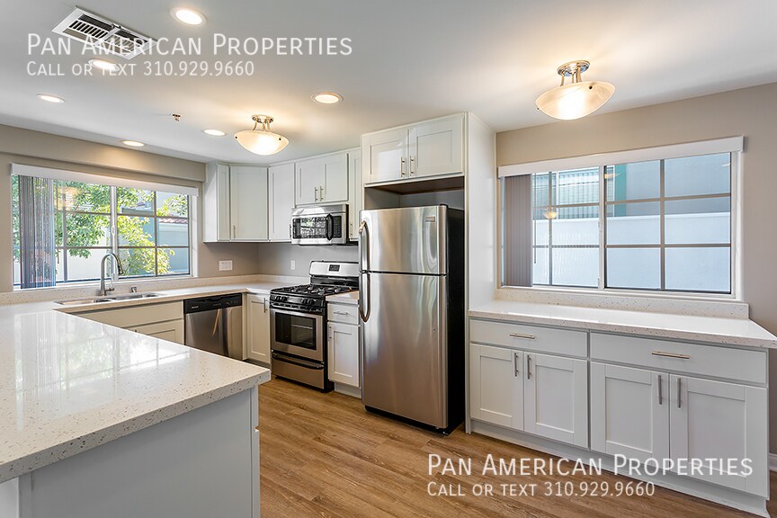 Foto principal - 246 W Stocker St
