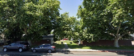 Building Photo - 2801 Tully Rd