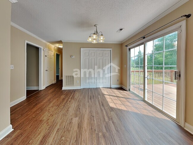 Building Photo - 4880 Manteo Ln
