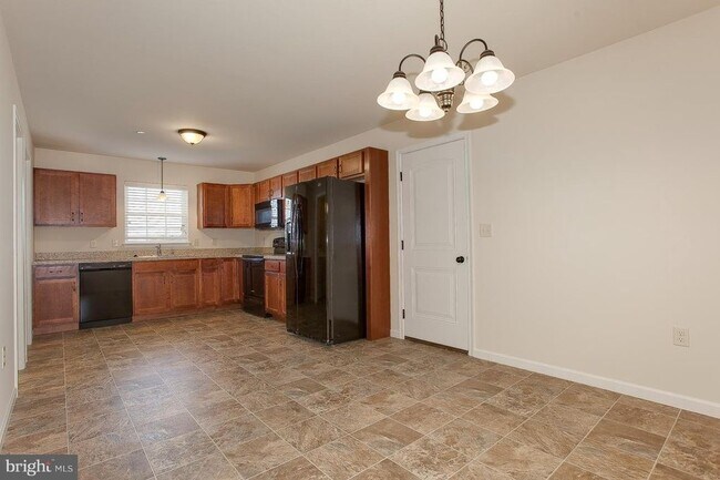 Building Photo - 532 Byler Cir