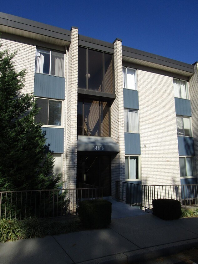 Primary Photo - Beautiful 1 BR/1 BA Condo in North Creek P...