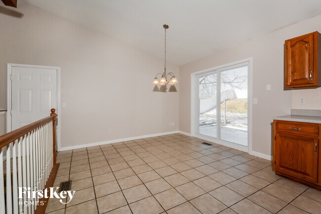 Foto del edificio - 641 Autumn Oaks Dr