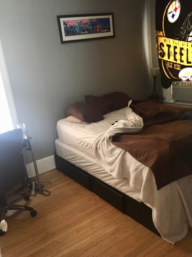 Foto del edificio - 2432-34 S. Burrell St.